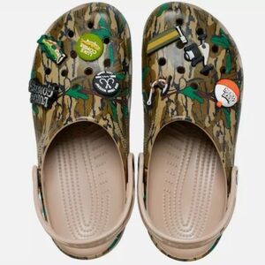 Crocs x Luke Combs Men’s 4 Women’s 6